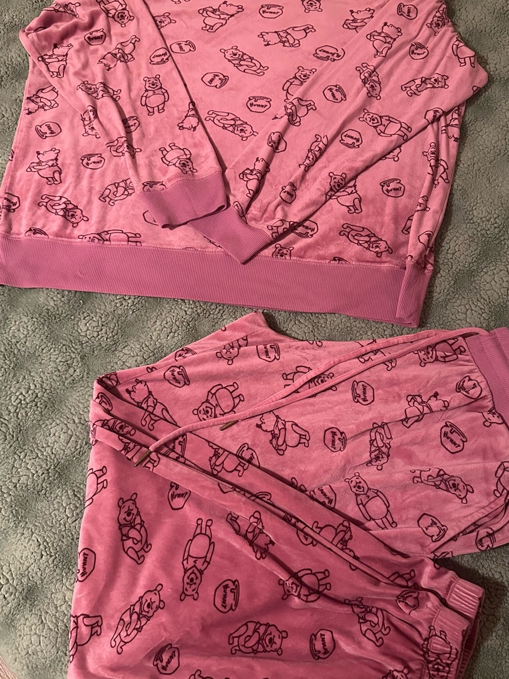 Women Winnie-the-Pooh Pajama Set - Pink